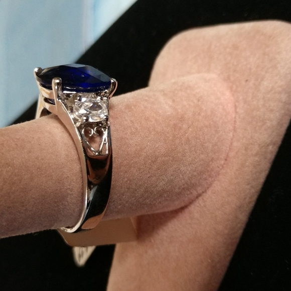 💍🆕Sterling Silver 925 Dark Sapphire Facet Stone W/2 Accent Stones NWT 9 - Picture 5 of 12